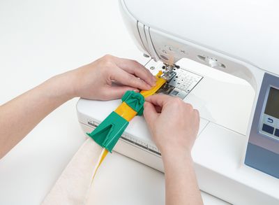 Fabric Tube Maker - Clover Needlecraft Inc- CL4022 image 2